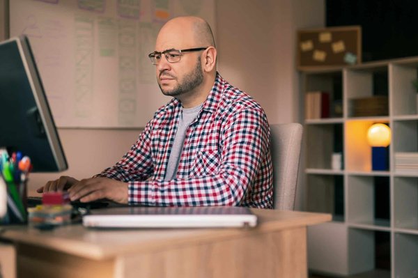 Quelles sont les meilleures pratiques pour concevoir une UX mobile engageante?